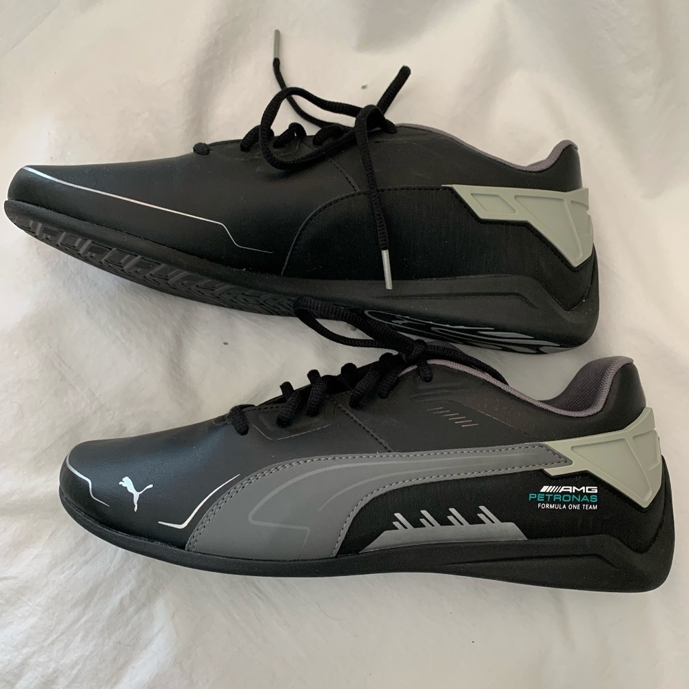 Puma men's 'Mercedes-AMG Petronas F1 Drift Cat Sneakers'
